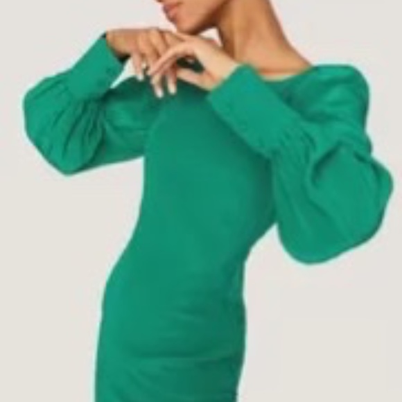 Elegant Green Maxi Dress - Picture 5 of 12